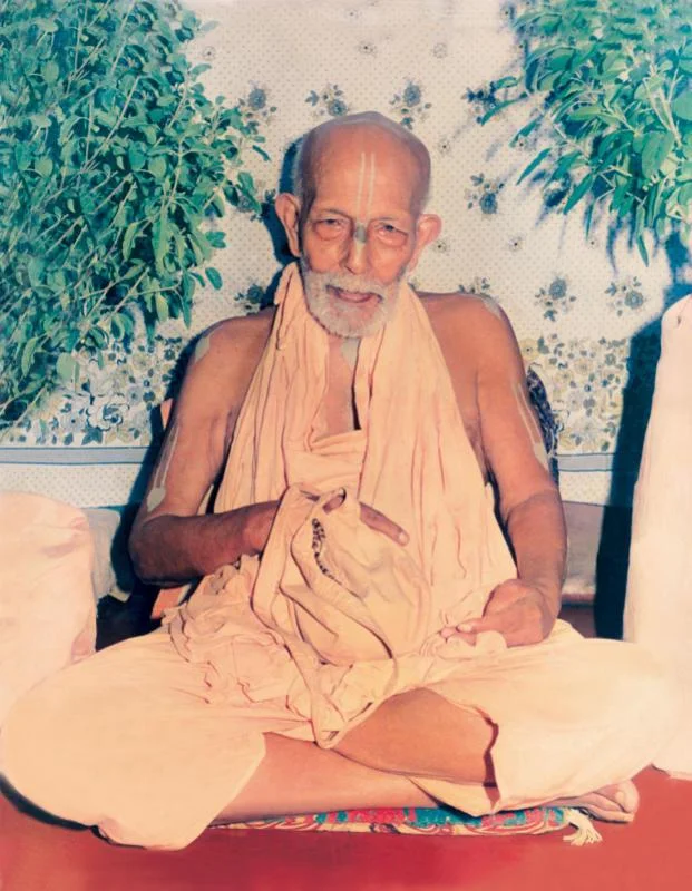  Śrīla Bhakti Pramoda Purī Gosvāmī